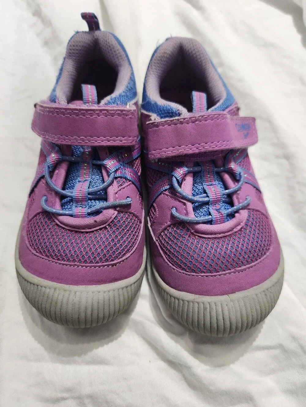 OshKosh Size 11 Athletic Sneakers